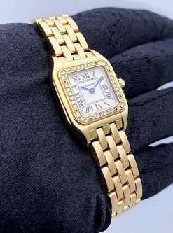 CARTIER Panthere De Quartz Diamond White Dial Ladies Watch Item No. WJPN0015