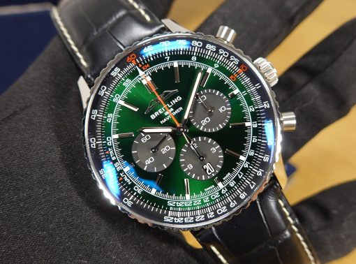 BREITLING  Navitimer Chronograph Automatic Chronometer Green Dial Men’s Watch Item No. AB0137241L1P1