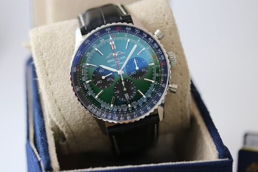 BREITLING  Navitimer Chronograph Automatic Chronometer Green Dial Men’s Watch Item No. AB0137241L1P1