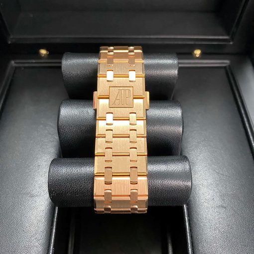 AUDEMARS PIGUET Royal Oak Chocolate Dial Men’s 18K Rose Gold Watch Item No. 26331OR.OO.1220OR.02