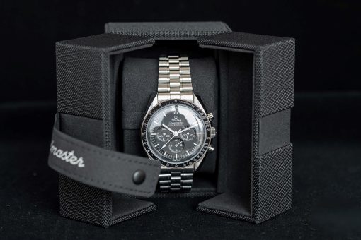 OMEGA Speedmaster Chronograph Hand Wind Black Dial Men’s Watch Item No. 310.30.42.50.01.002