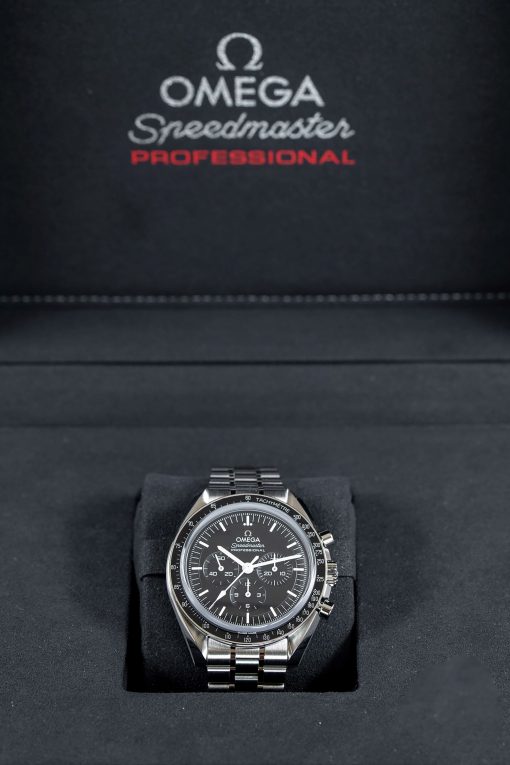 OMEGA Speedmaster Chronograph Hand Wind Black Dial Men’s Watch Item No. 310.30.42.50.01.002