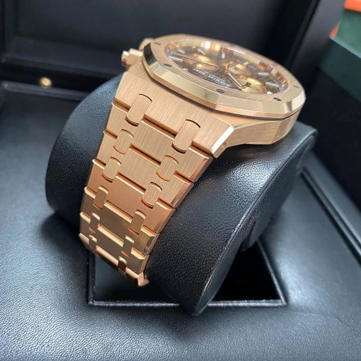 AUDEMARS PIGUET Royal Oak Chocolate Dial Men’s 18K Rose Gold Watch Item No. 26331OR.OO.1220OR.02