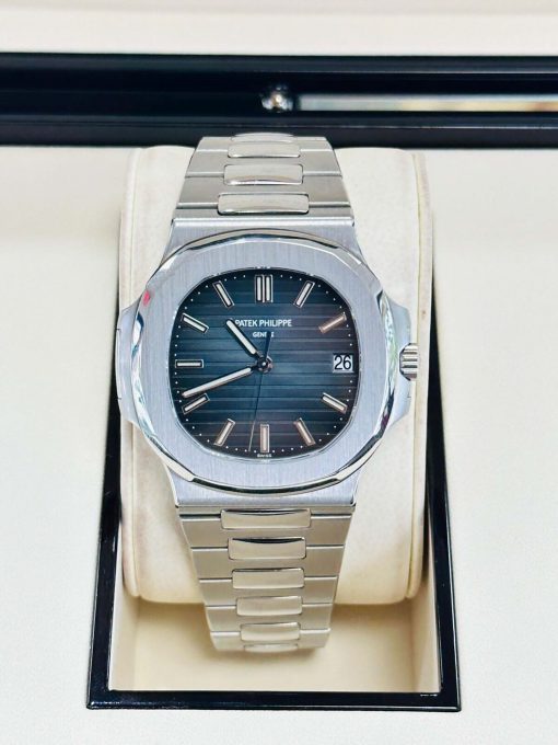 PATEK PHILIPPE NAUTILUS Automatic Blue Dial Unisex Watch Item No. 5711-1A-010