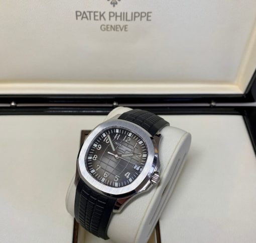 PATEK PHILIPPE Aquanaut Automatic Black Dial Stainless Steel Men’s Watch