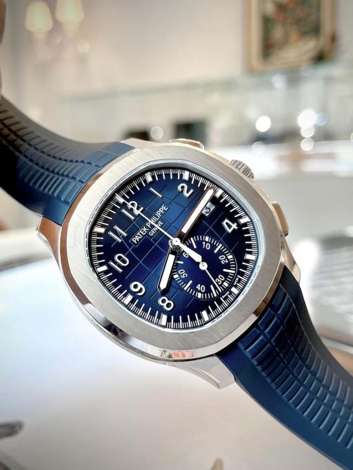 PATEK PHILIPPE Aquanaut Chronograph Automatic Blue Dial Men’s Watch Item No. 5968G-001