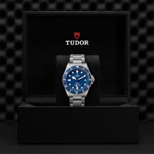 TUDOR Pelagos Automatic 42 mm Titanium and Stainless Steel