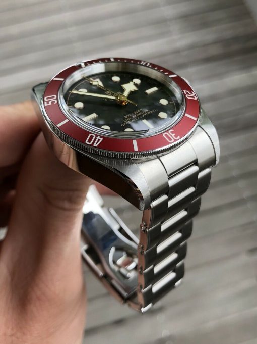 Tudor Heritage Black Bay Red 79230R