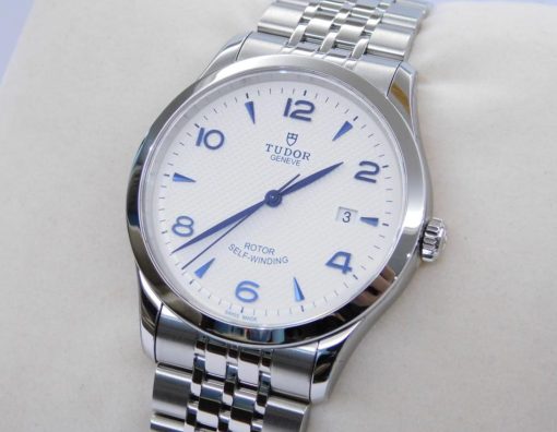 TUDOR 1926 Automatic 41 mm Opaline Dial Men’s Watch Item No. M91650-0005