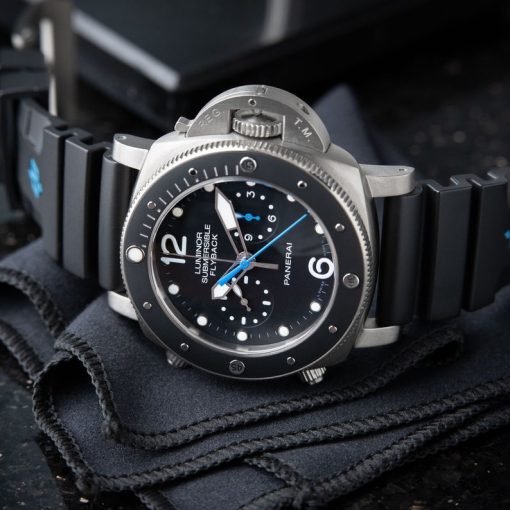 Panerai Luminor Submersible Fly back Chronograph Titanium Black PAM615