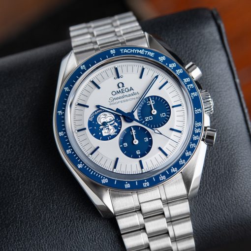 Omega Speedmaster Anniversary Silver Snoopy Award