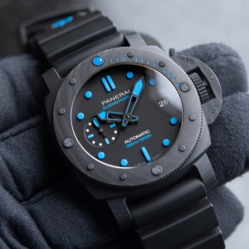 Panerai Luminor Submersible Carbotech Date Black Blue Automatic