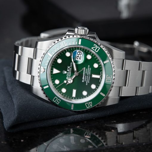 Rolex Submariner Oyster Perpetual Hulk 116610 Green Dial Ceramic Steel Bracelet 2019 Set 40