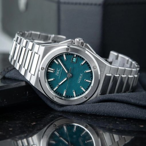 Vintage Watches IWC Ingenieur Green Aqua Blue Dial Date Steel Bracelet Automatic 40